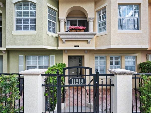 11818 Valencia Gardens Avenue, Palm Beach Gardens, FL 33410