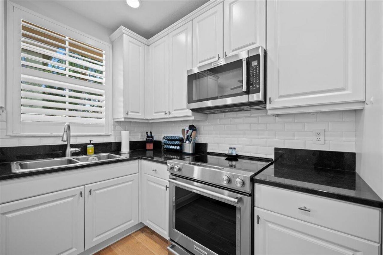 11818 Valencia Gardens Avenue, Palm Beach Gardens, FL 33410 Photo