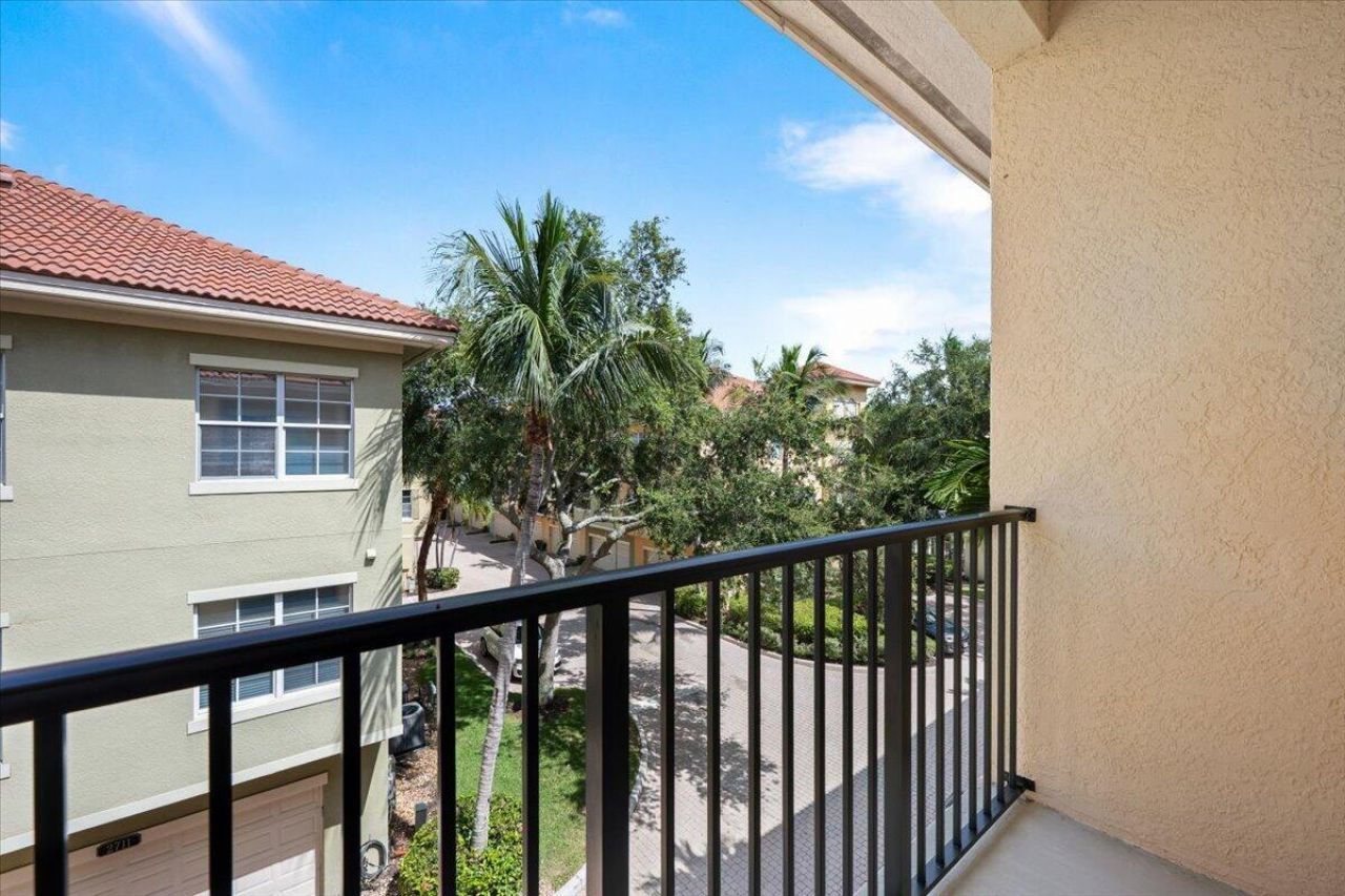 11818 Valencia Gardens Avenue, Palm Beach Gardens, FL 33410 Photo