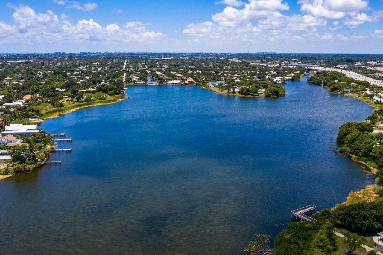 3815 S Lake Drive, Boynton Beach, FL 33435 Photo