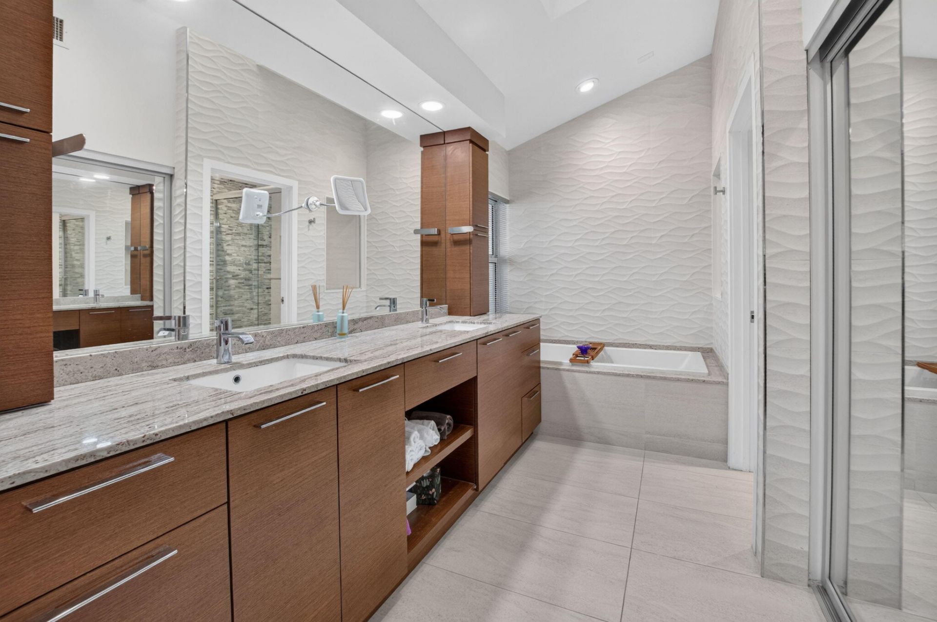 21676 Club Villa Terrace, Boca Raton, FL 33433 Photo