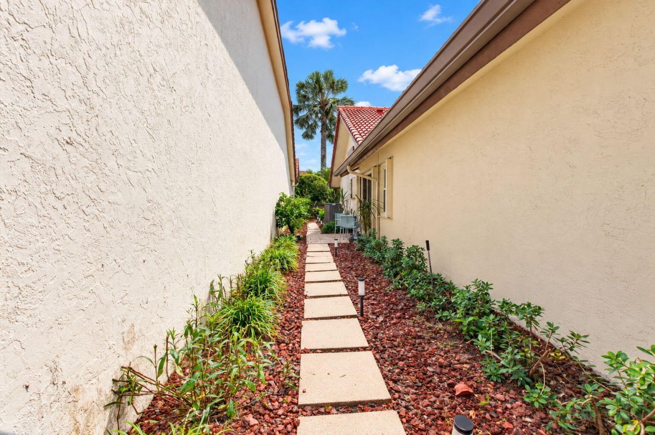 21676 Club Villa Terrace, Boca Raton, FL 33433 Photo