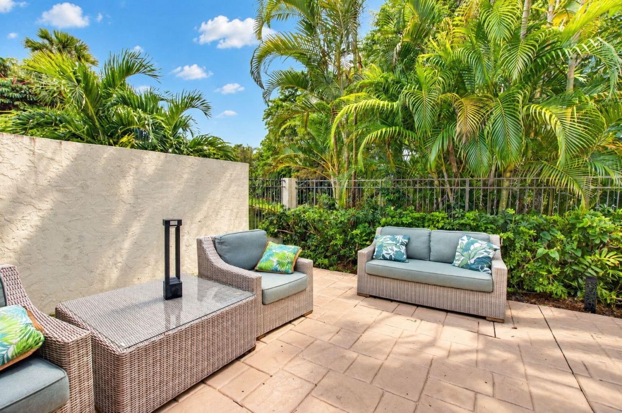 21676 Club Villa Terrace, Boca Raton, FL 33433 Photo