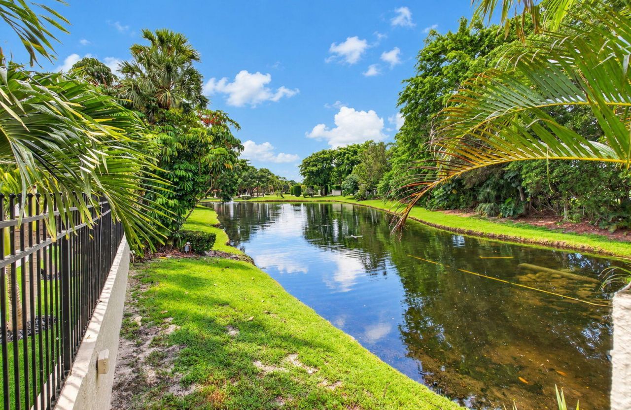21676 Club Villa Terrace, Boca Raton, FL 33433 Photo