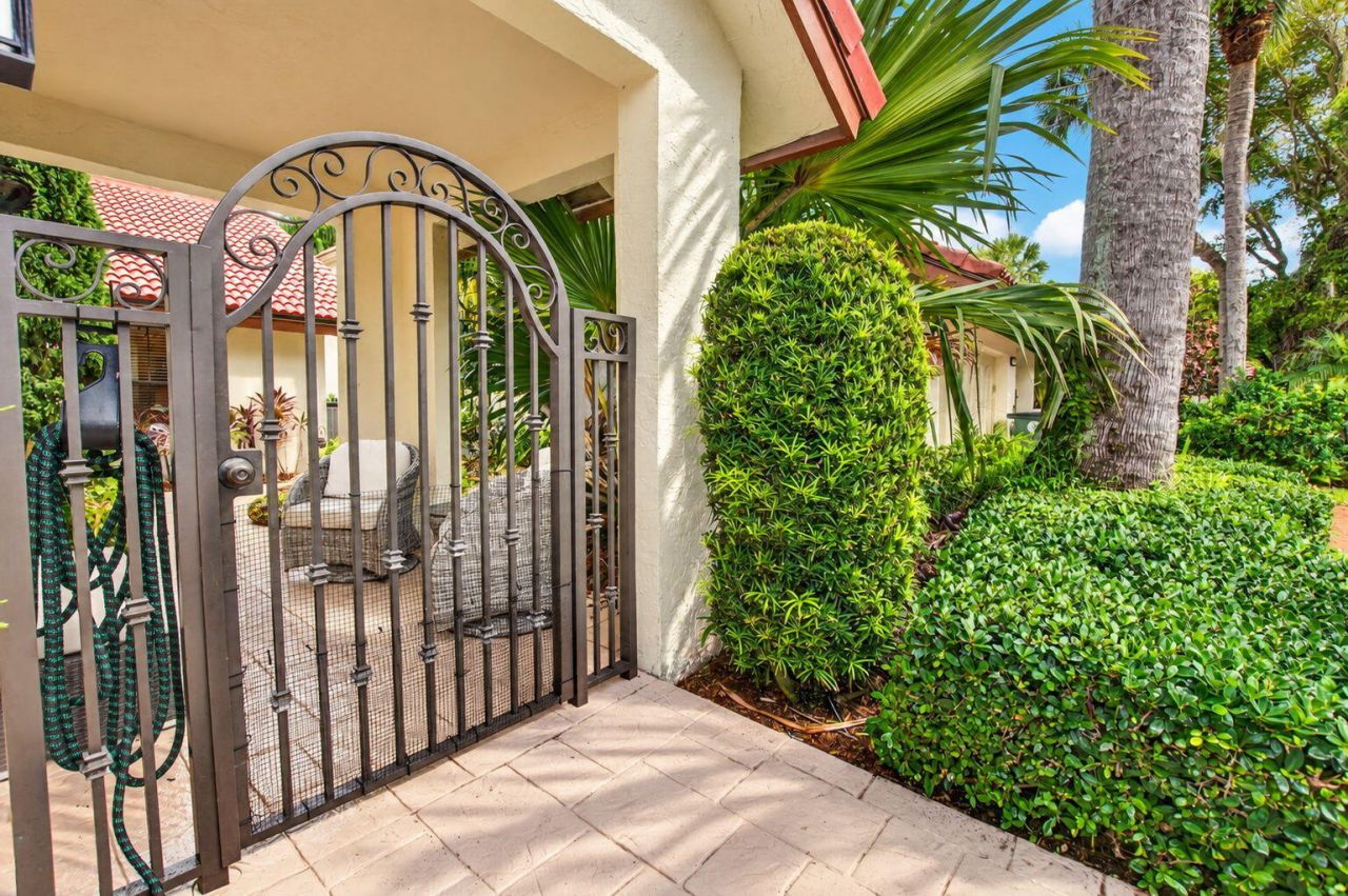 21676 Club Villa Terrace, Boca Raton, FL 33433 Photo
