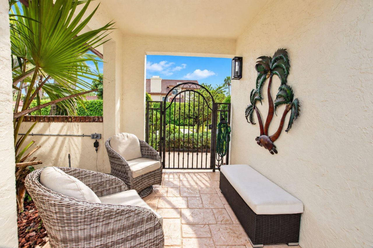 21676 Club Villa Terrace, Boca Raton, FL 33433 Photo