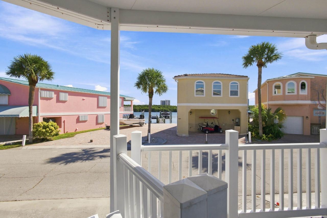 445 Nettles Boulevard, Jensen Beach, FL 34957 Photo