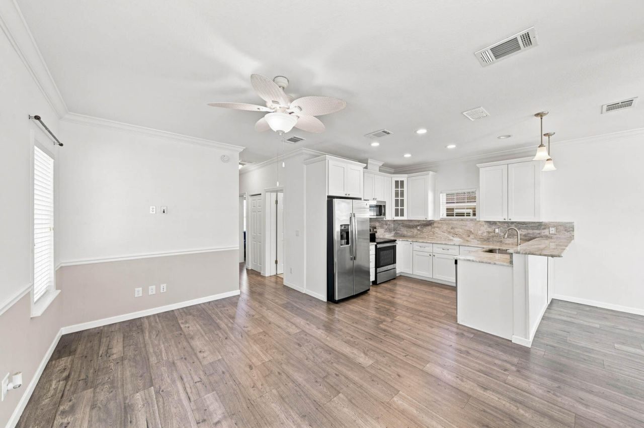 445 Nettles Boulevard, Jensen Beach, FL 34957 Photo