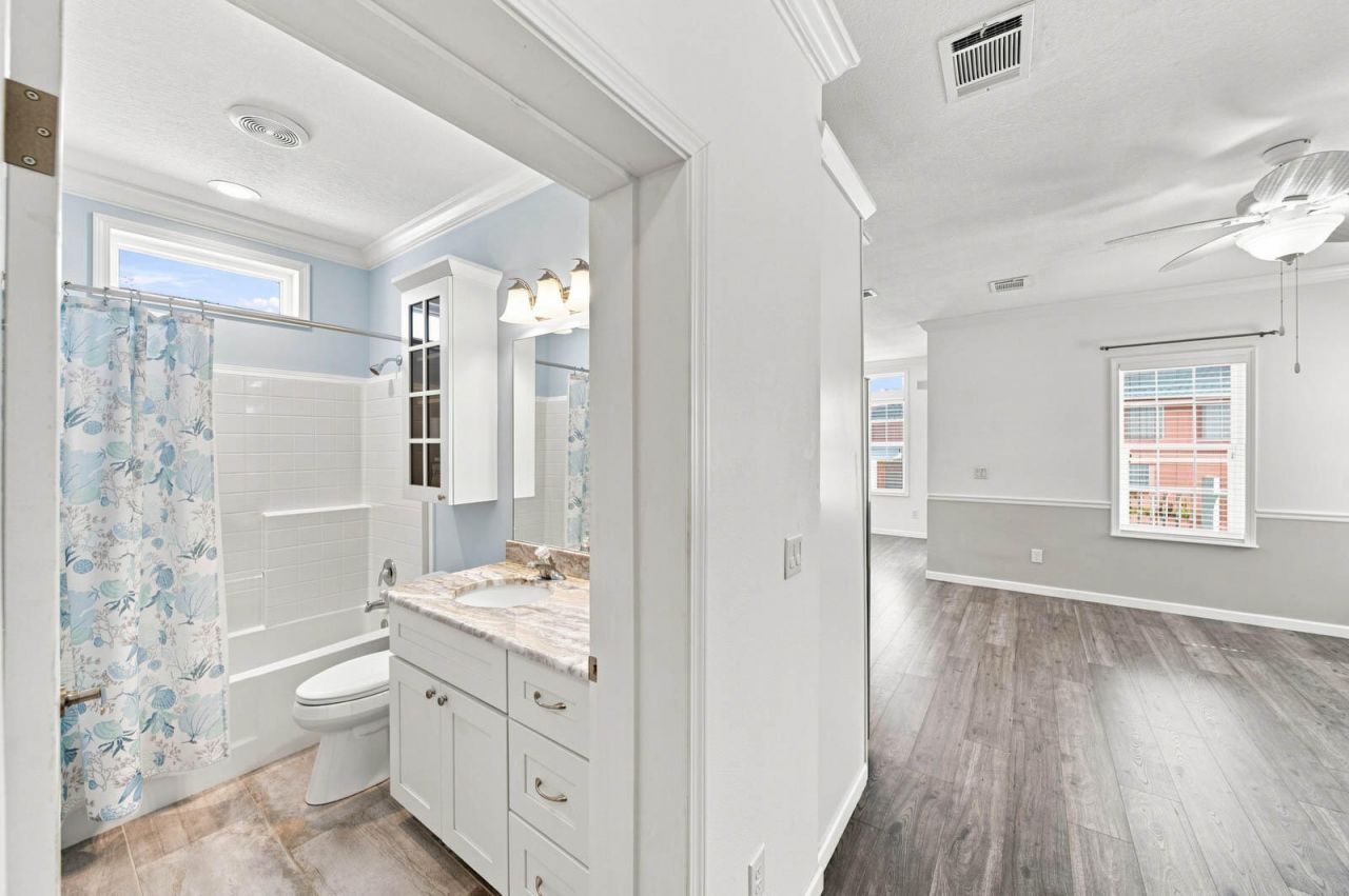 445 Nettles Boulevard, Jensen Beach, FL 34957 Photo