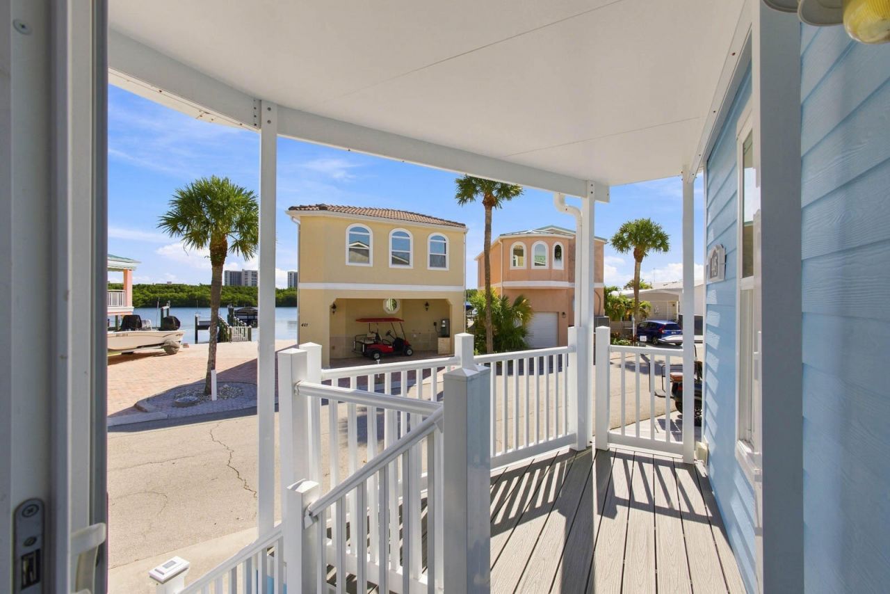 445 Nettles Boulevard, Jensen Beach, FL 34957 Photo
