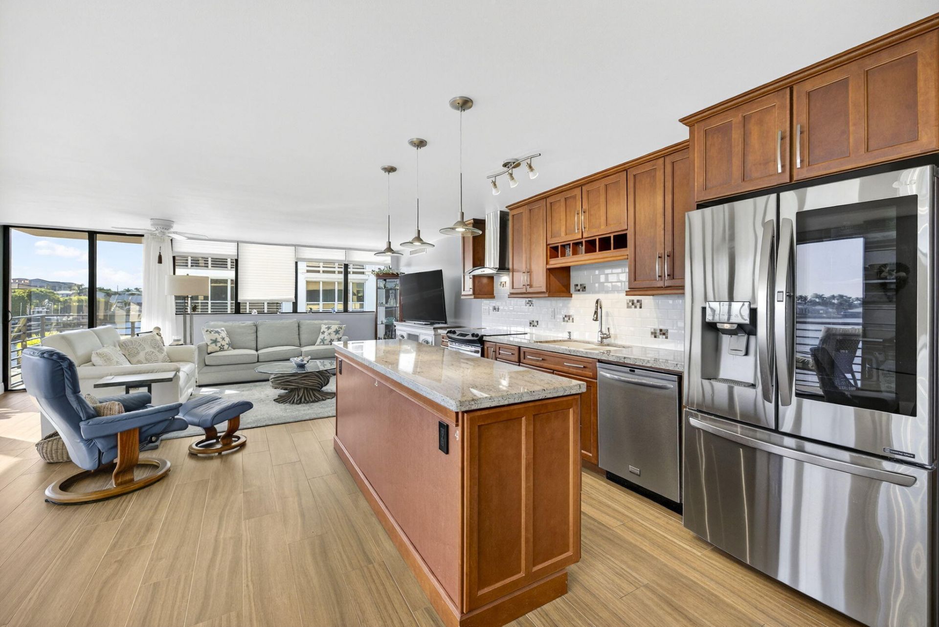 900 NE Spanish River Boulevard, Unit 2w, Boca Raton, FL 33431 Photo