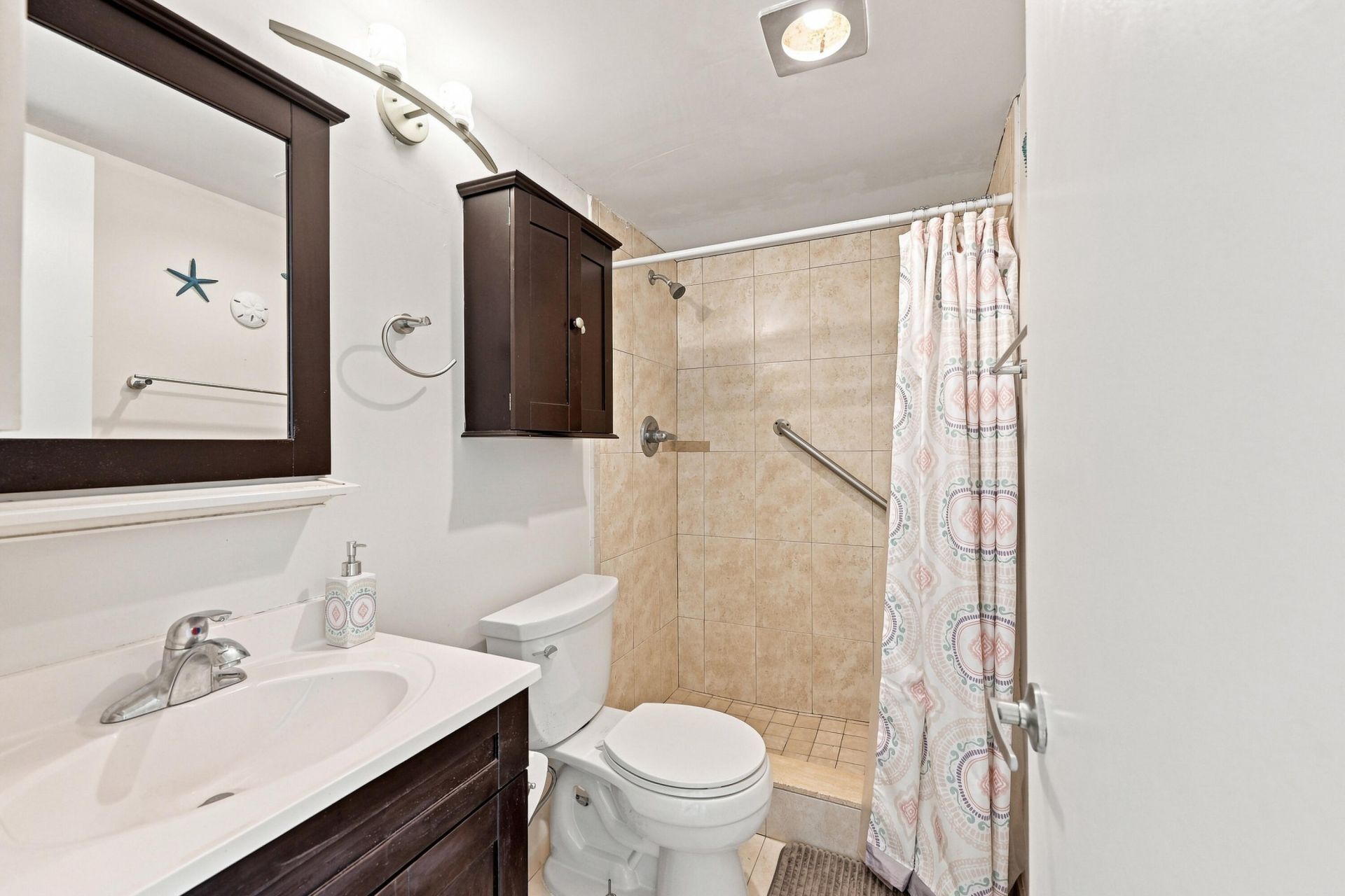 777 S Federal Highway, Unit D204, Pompano Beach, FL 33062 Photo