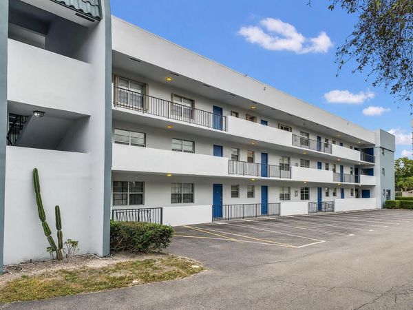 1630 EMBASSY Drive, Unit 309, West Palm Beach, FL 33401