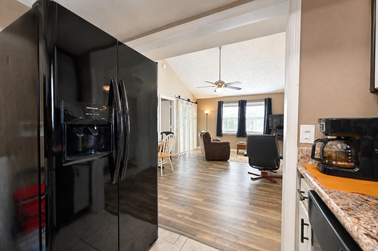 1673 SE Green Acres Circle, Unit NN201, Port Saint Lucie, FL 34952 Photo
