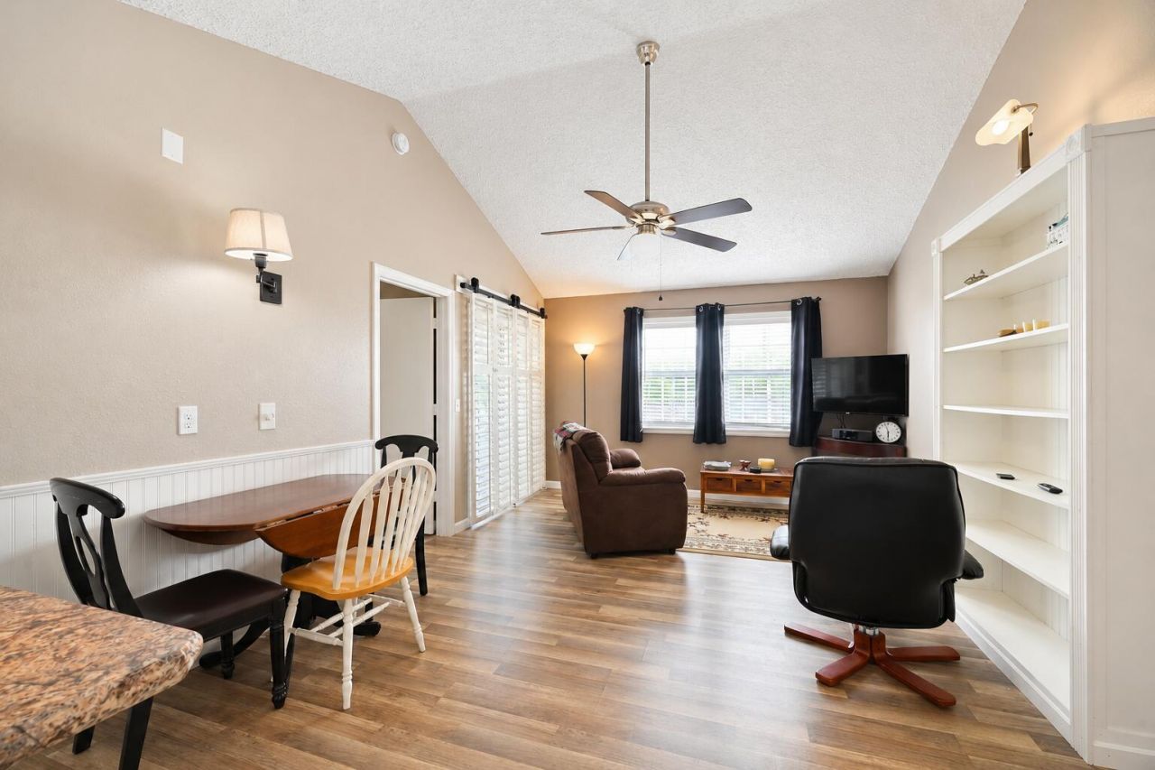 1673 SE Green Acres Circle, Unit NN201, Port Saint Lucie, FL 34952 Photo