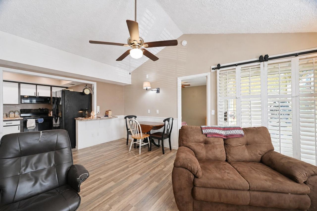 1673 SE Green Acres Circle, Unit NN201, Port Saint Lucie, FL 34952 Photo