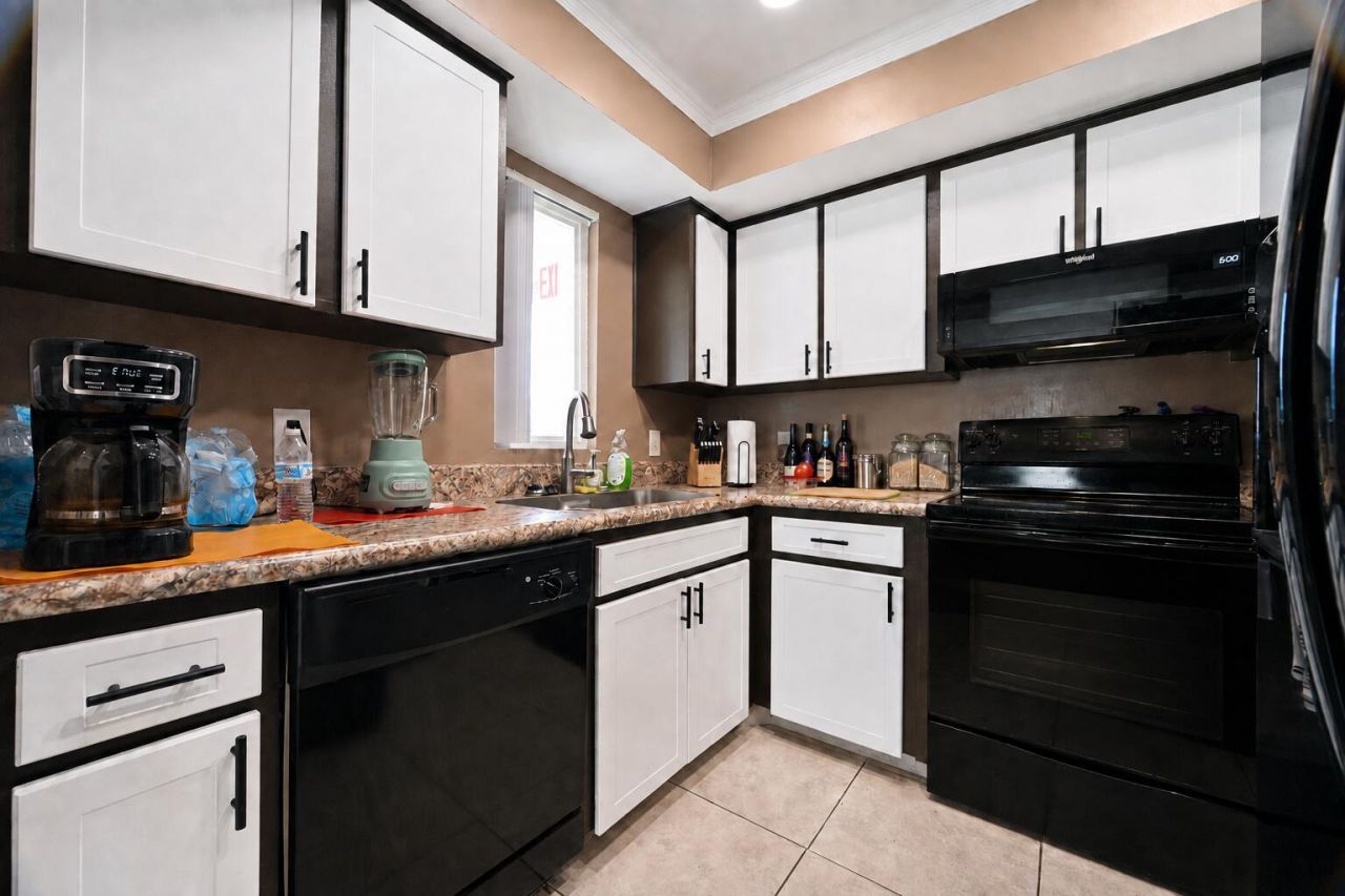 1673 SE Green Acres Circle, Unit NN201, Port Saint Lucie, FL 34952 Photo