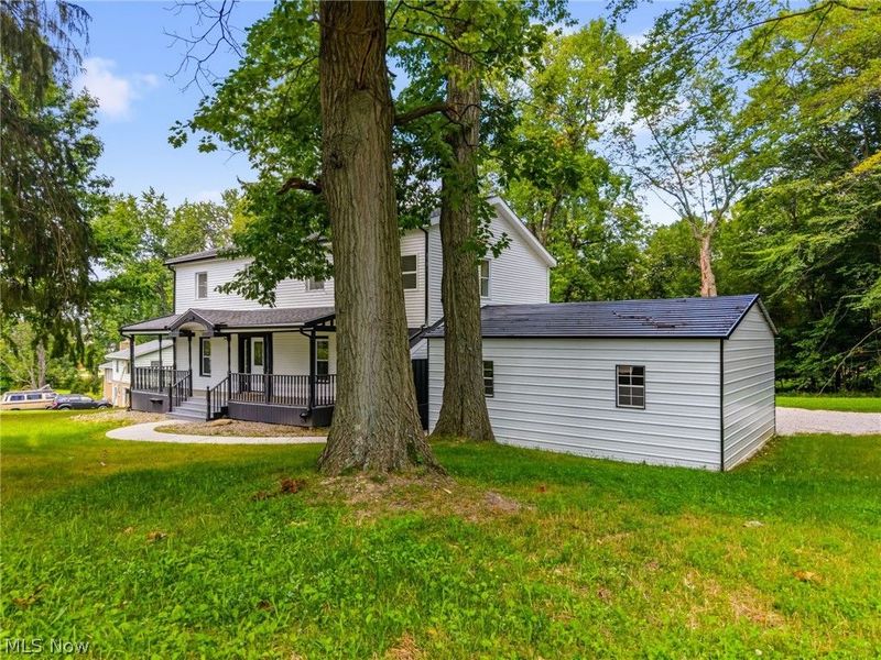 6097 Reno Drive, Louisville, OH 44641 Photo 4