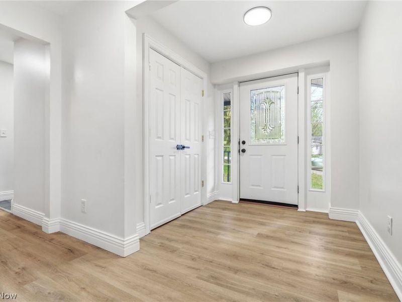 6097 Reno Drive, Louisville, OH 44641 Photo 7