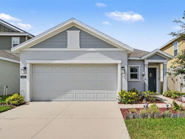 625 TROTTERS DRIVE , EAGLE LAKE, FL 33839