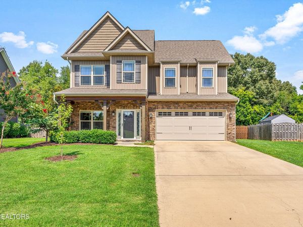 1171 Aspen Glen Drive, Alcoa, TN 37701