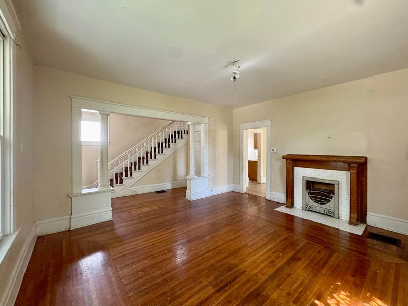 140 S Highland Avenue, Columbus, OH 43223 Photo 10