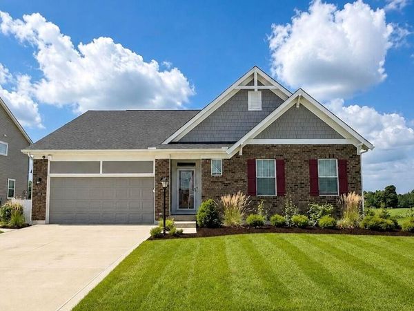 802 Avebury Drive, Pickerington, OH 43147