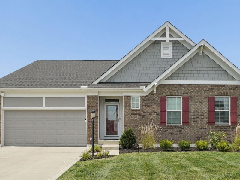 802 Avebury Drive, Pickerington, OH 43147 Photo 2