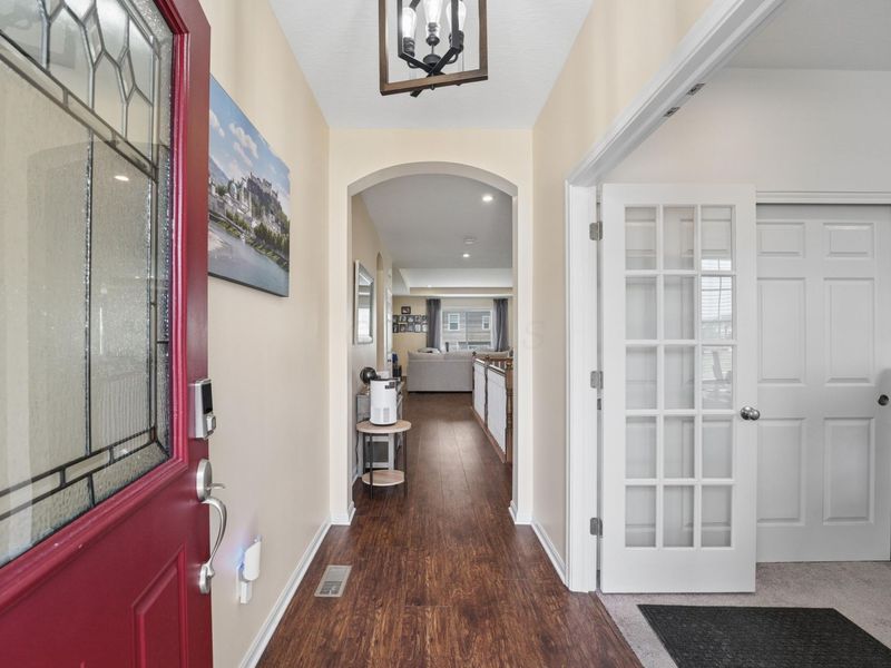 802 Avebury Drive, Pickerington, OH 43147 Photo 5