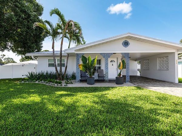 555 20th Street, Vero Beach, FL 32960