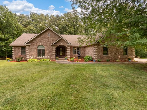 8804 Deangelo Lane, Benton, IL 62812