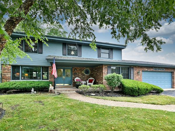 776 S Stuart Avenue , Elmhurst, IL 60126