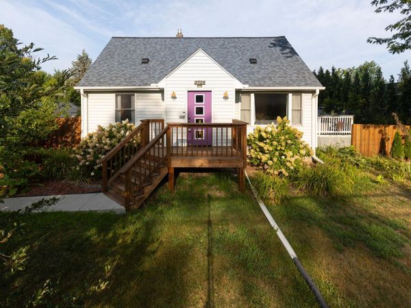 2725 Division Street N, North Saint Paul, MN 55109