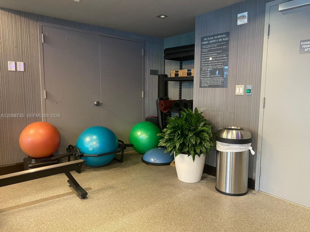951 Brickell Ave, Unit 1210, Miami, FL 33131 Photo