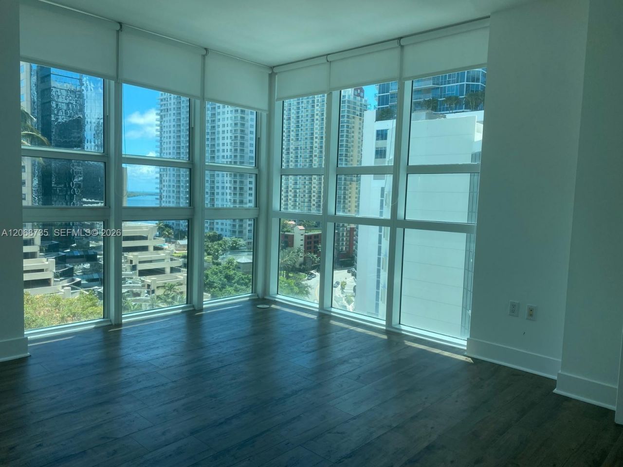 951 Brickell Ave, Unit 1210, Miami, FL 33131 Photo