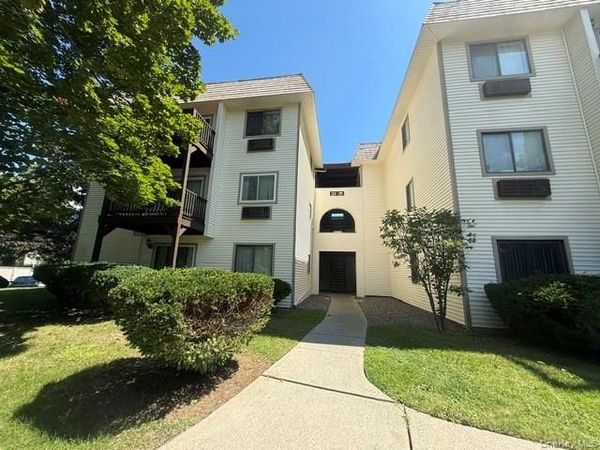 21 Village Park Drive , Unit 1B, Fishkill, NY 12524