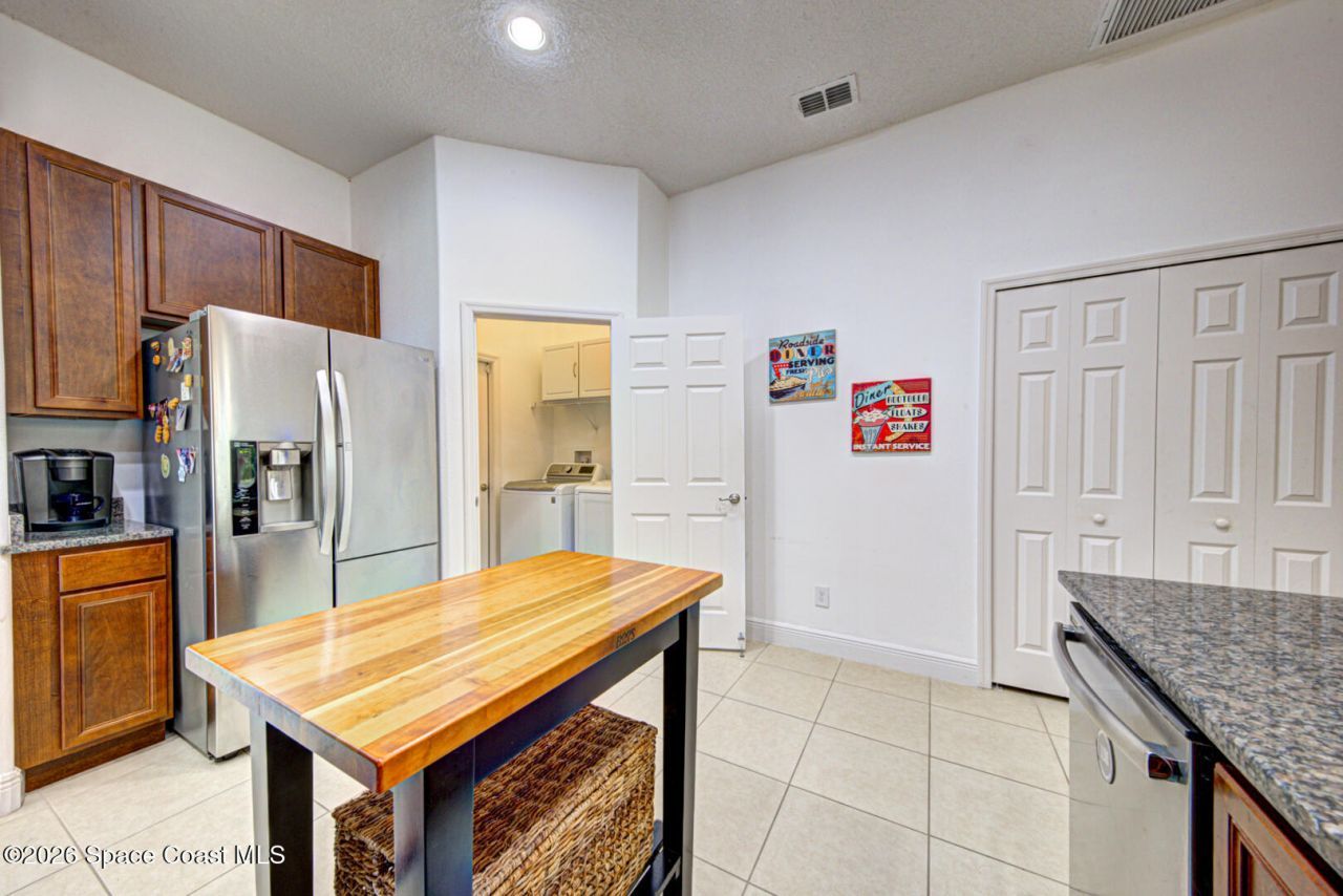 4282 Ruthann Circle , Melbourne, FL 32934 Photo