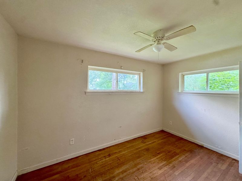 3351 Eakin Road , Columbus, OH 43204 Photo 11