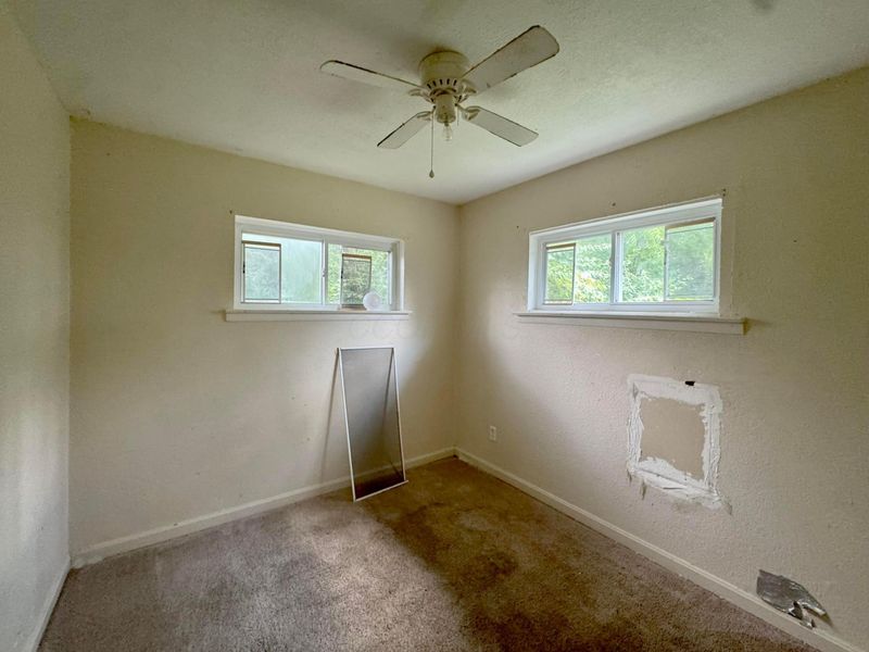 3351 Eakin Road , Columbus, OH 43204 Photo 12