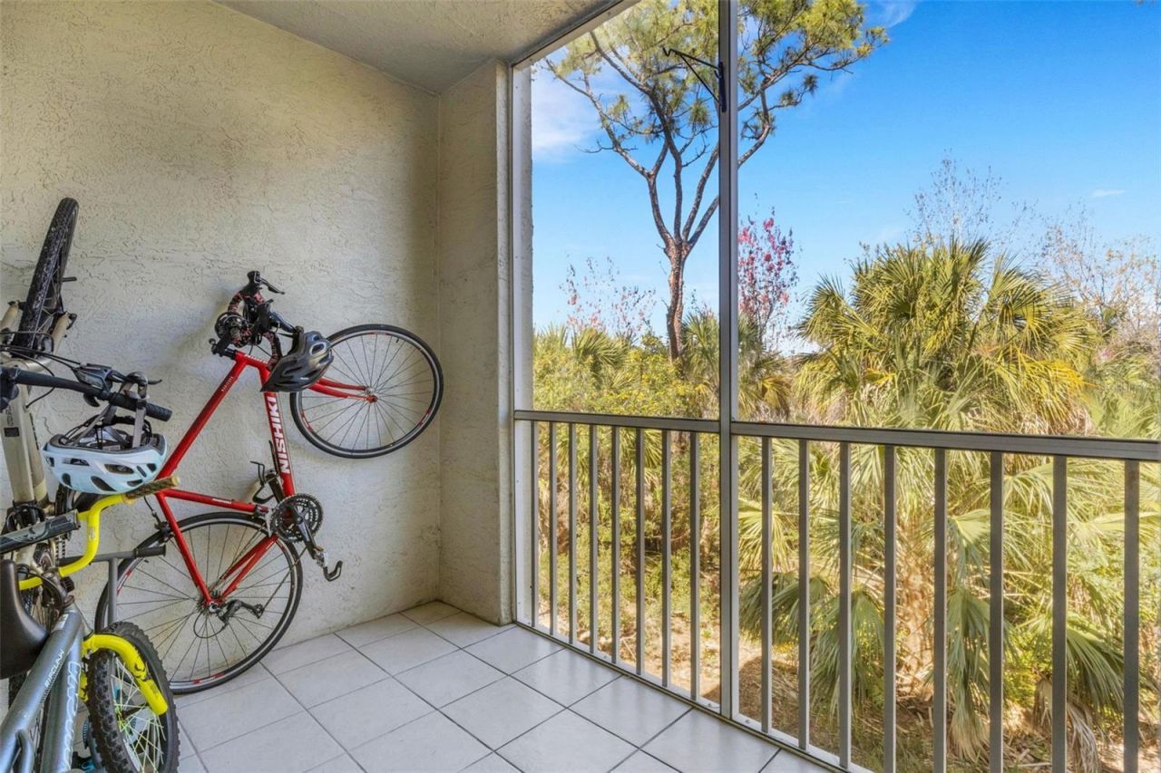 5601 Bentgrass Drive, Unit 10-202, Sarasota, FL 34235 Photo
