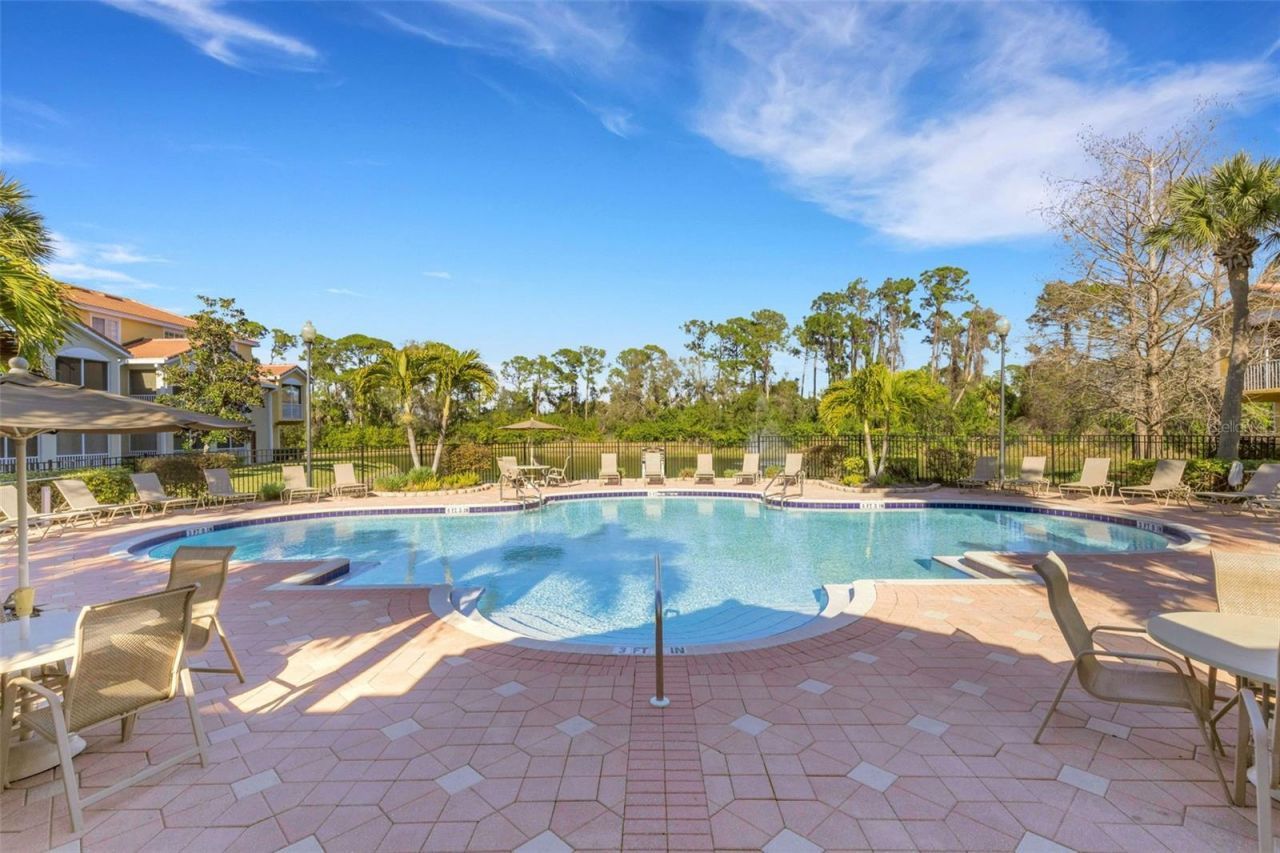 5601 Bentgrass Drive, Unit 10-202, Sarasota, FL 34235 Photo