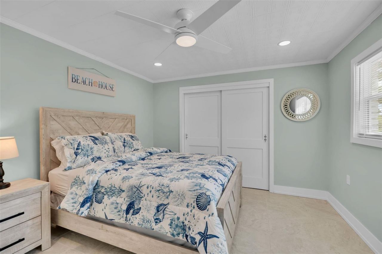 713 Saint Judes Drive S, Unit 2, Longboat Key, FL 34228 Photo