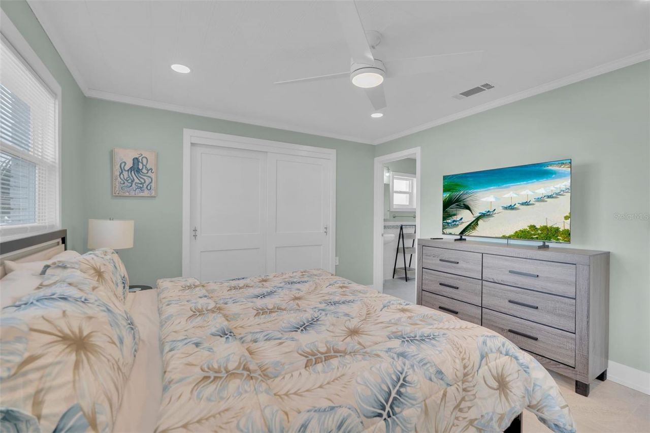 713 Saint Judes Drive S, Unit 2, Longboat Key, FL 34228 Photo