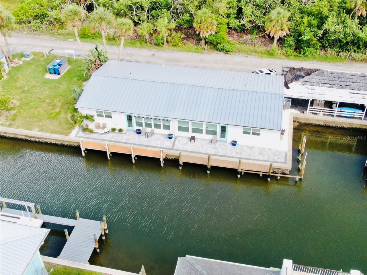 713 Saint Judes Drive S, Unit 2, Longboat Key, FL 34228 Photo