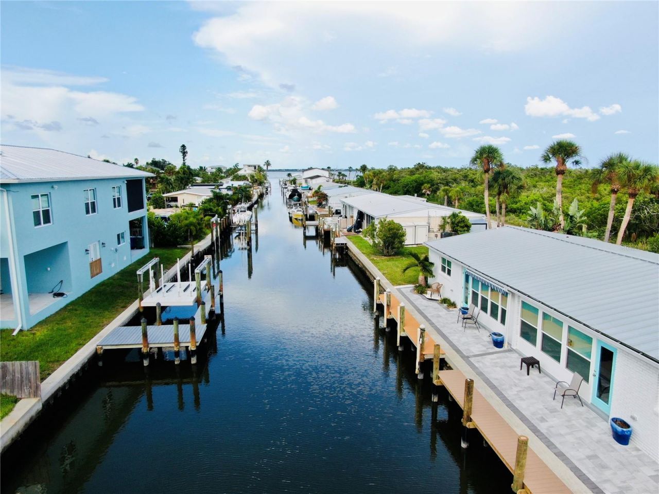 713 Saint Judes Drive S, Unit 2, Longboat Key, FL 34228 Photo