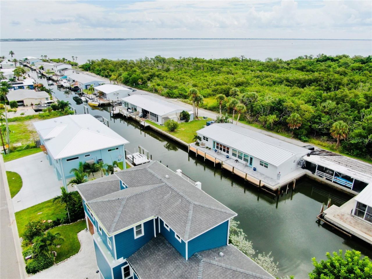 713 Saint Judes Drive S, Unit 2, Longboat Key, FL 34228 Photo