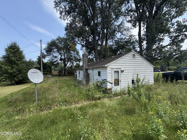 3412 King Road , Toledo, OH 43617