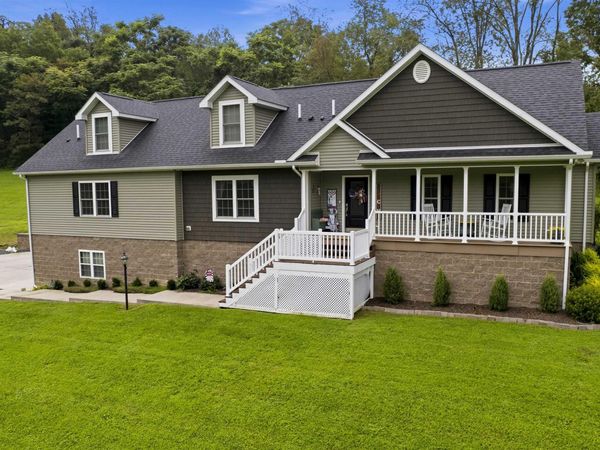 713 STONECREST Drive, Grafton, WV 26354