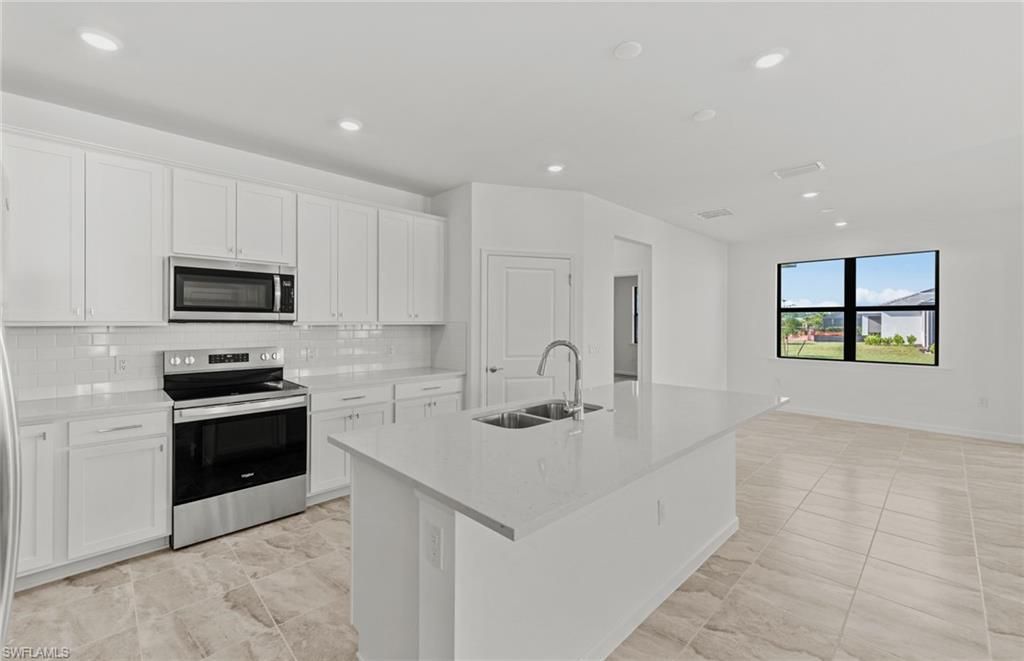 3941 Button Sage Rd , Alva, FL 33920 Photo