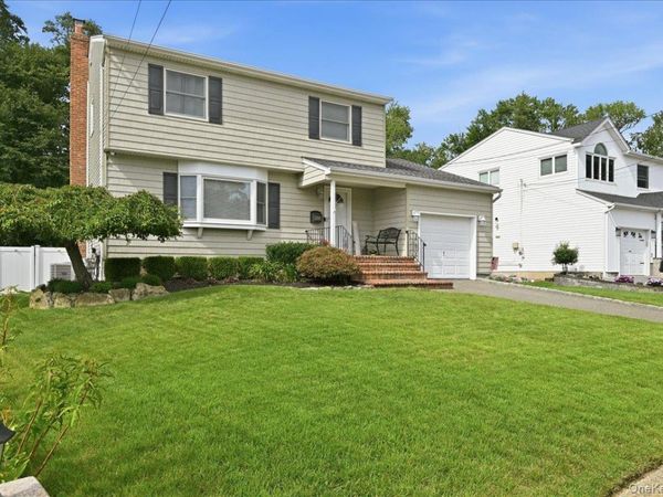 1530 Kimberly Court , Wantagh, NY 11793